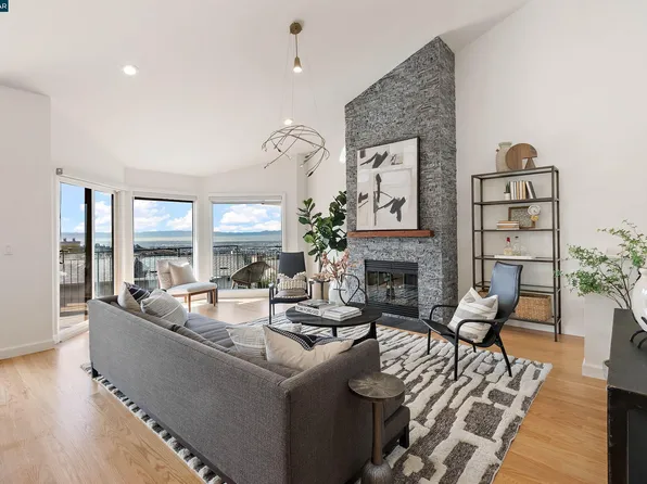 49 Starview Dr, Oakland, CA 94618