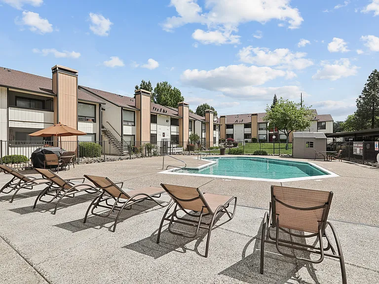The Vue at Rocklin Ridge — Photo 13