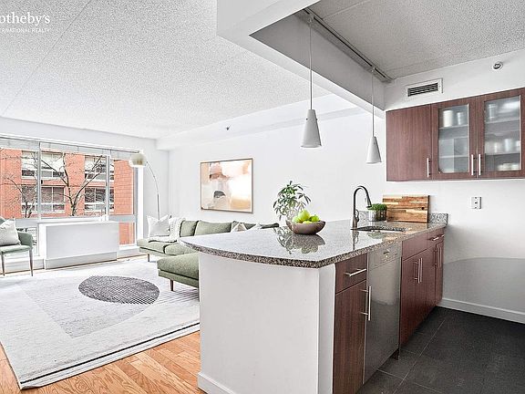 5th image of 555 W 23rd St APT S4q