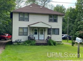 137 Reiman Rd, Iron River, MI 49935