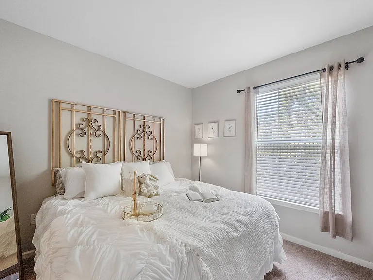 Centerville Manor Apartments — Photo 38