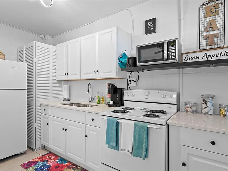 1305 S Bermuda Blvd #A — Photo 29