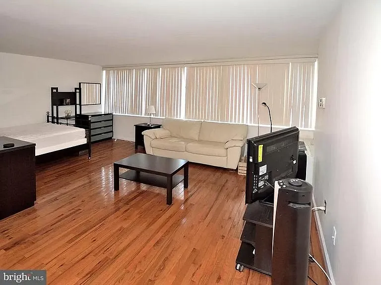 2030 F St NW #704 — Photo 7