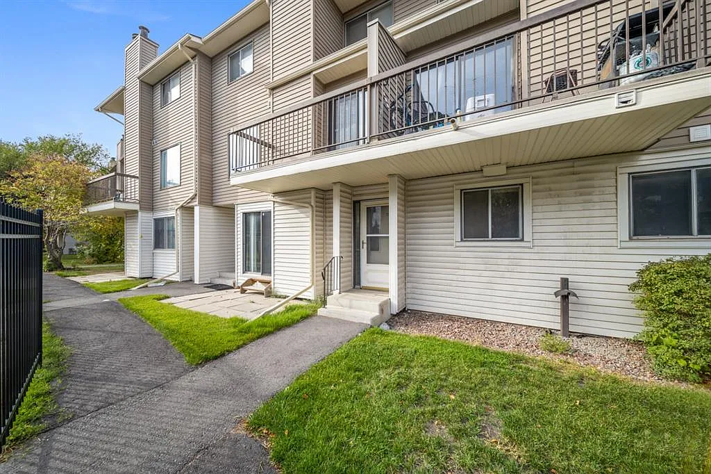 2 bed, 970 sqft, $1,475 — Photo 1