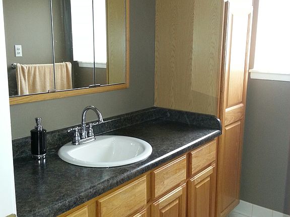 4th image of 41417 Bernard Dr