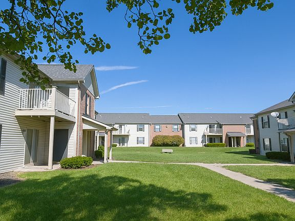 Exterior Courtyard