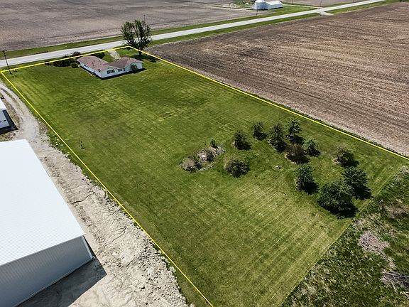 3rd image of 33879 E 800th Rd