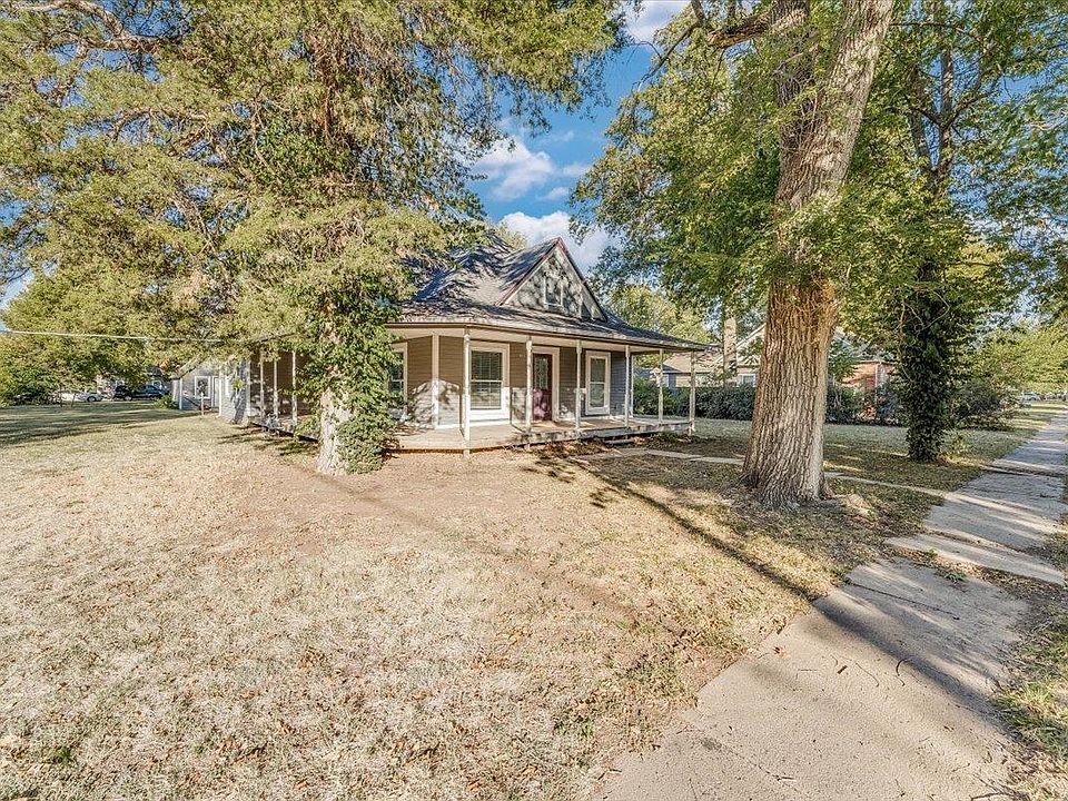 803 N Linden St, Belle Plaine, KS 67013 Zillow