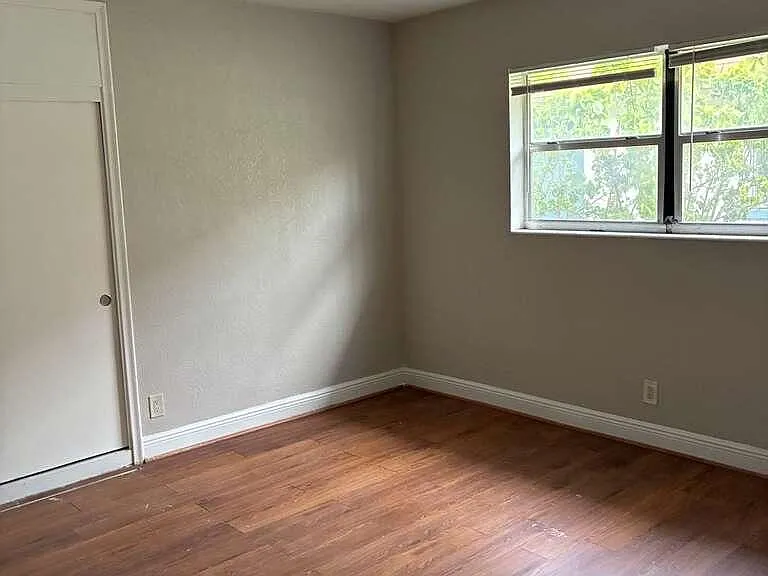 1329 NW 8th Ave #A — Photo 11