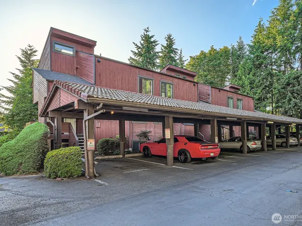 1208 S 216th Street #D201, Des Moines, WA 98198