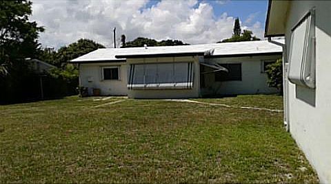 3rd image of 1018 NE 34th St