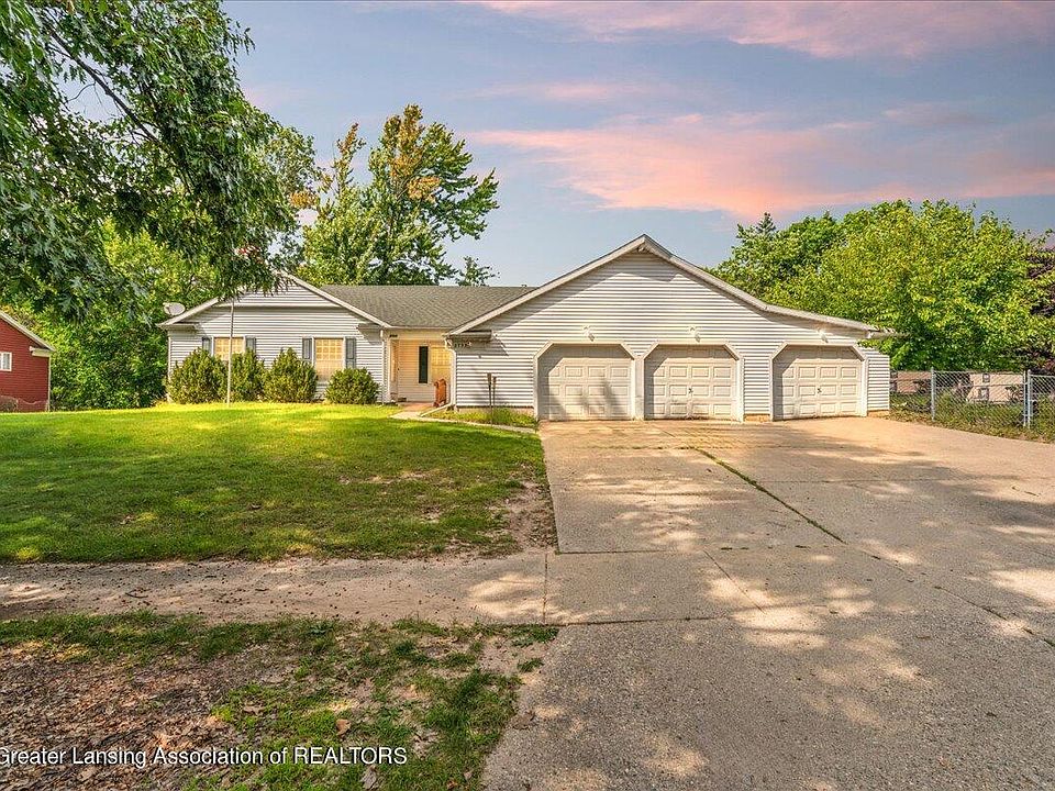 1st image of 2733 Narraganset Dr