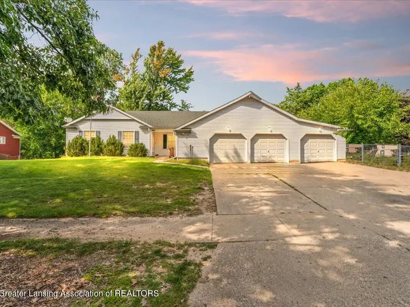 2733 Narraganset Dr, Lansing, MI 48910