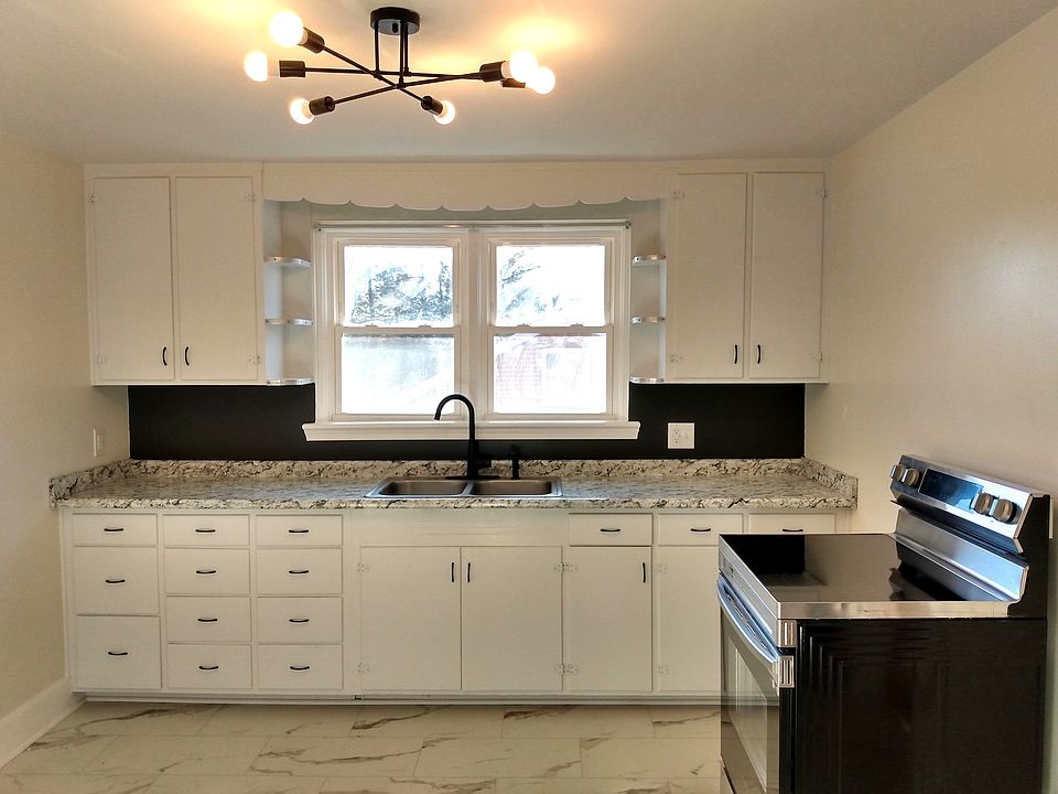 Kitchen (similar photo)