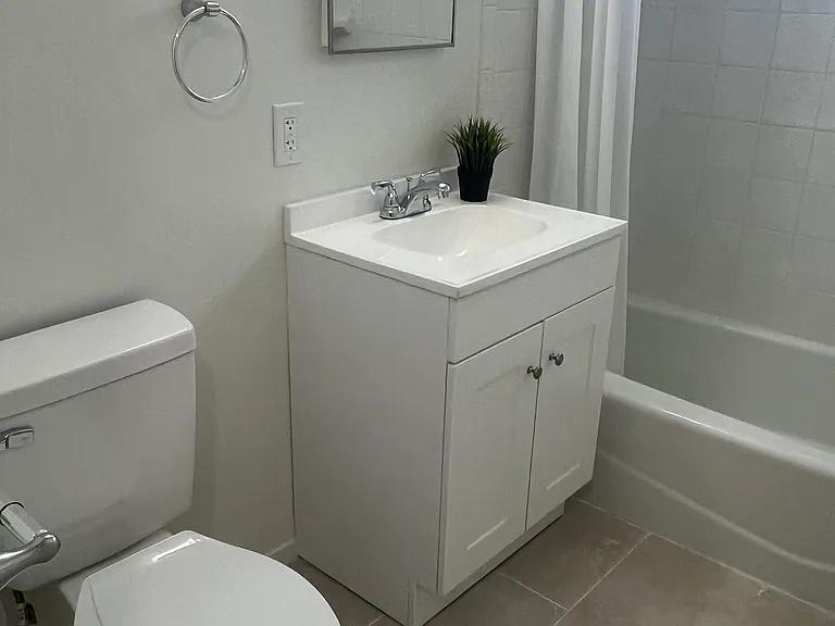 Northpoint Apartments — Photo 9