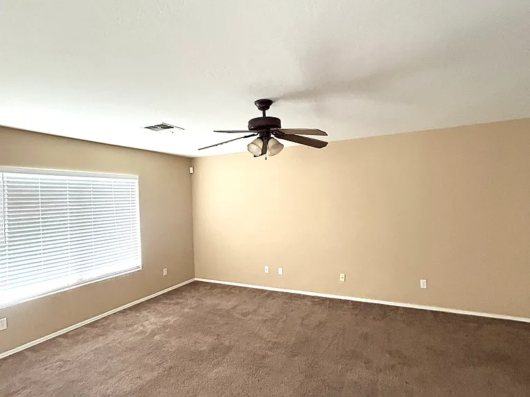 3174 W Carlos Ln — Photo 8
