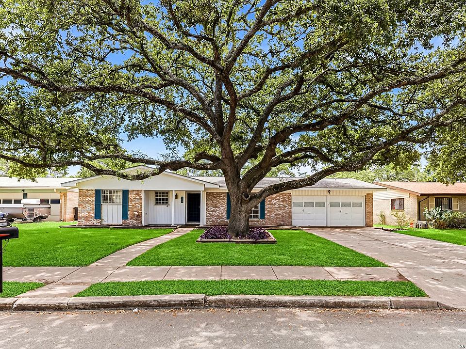 1st image of 4406 Hall Park Dr