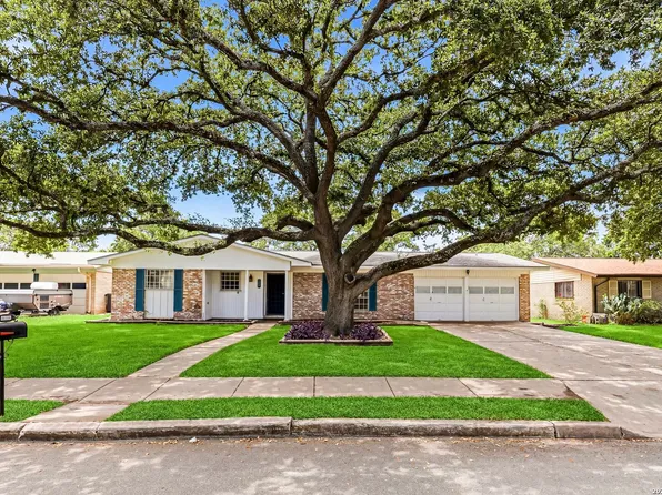 4406 Hall Park Dr, San Antonio, TX 78218