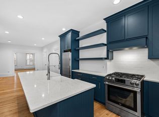 271 Bunker Hill St #1, Charlestown, MA 02129