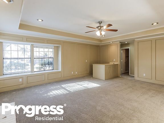 5th image of 5321 Greenbrook Dr