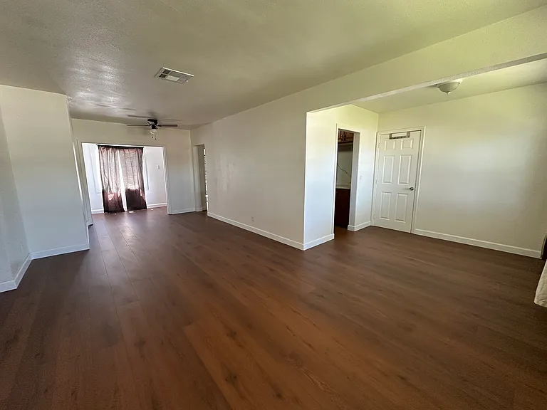 12776 Ross Ave — Photo 7