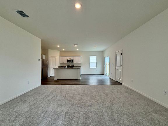 5th image of 136 Mullen Way