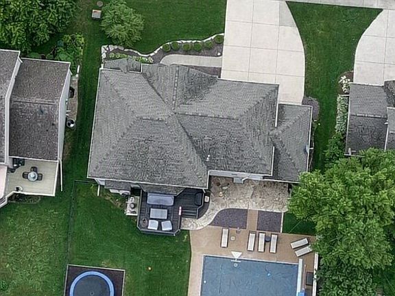 4th image of 13 Knollbrook Ct