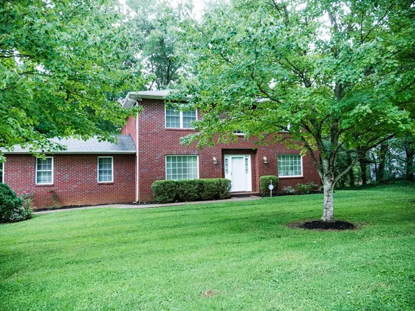 1105 Walton Ln, Cookeville, TN 38501