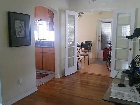 2nd image of 217 22nd Ave N