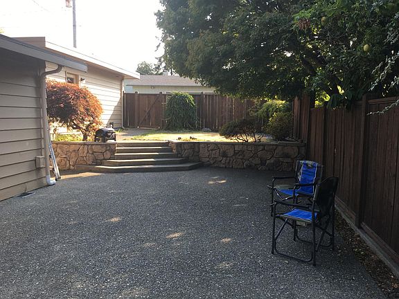 2nd image of 1416 W 11th St
