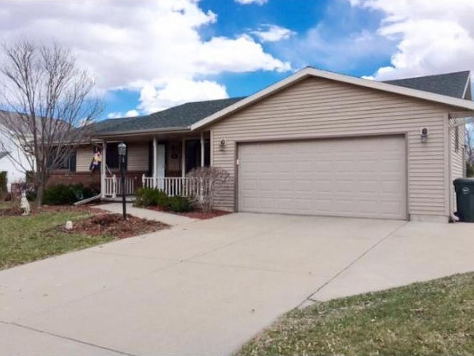 1st image of 211 Nob Hill Ln