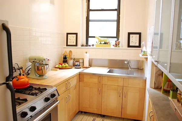 Rented by Corcoran | media 9