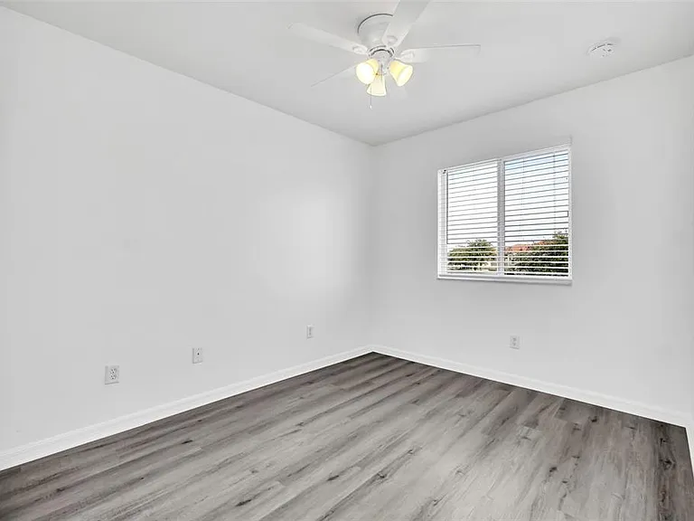 1160 S Beach Cir — Photo 16