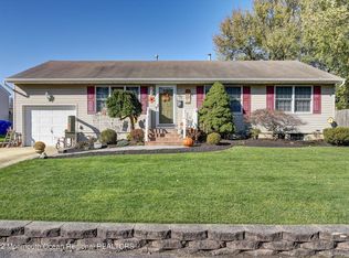 101 Redwood Pl E, Brick, NJ 08724