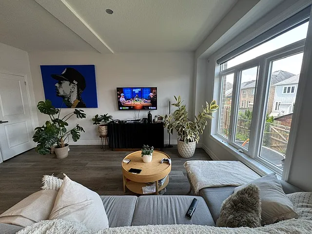 861 Edinburgh Dr — Photo 15