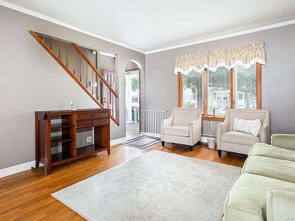 4th image of 1092 Carukin St