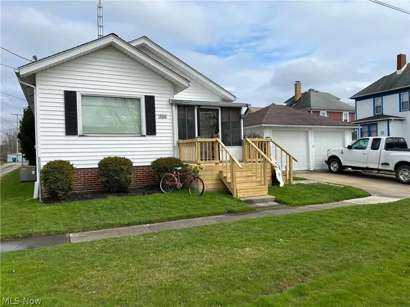 726 N 14th St, Sebring, OH 44672