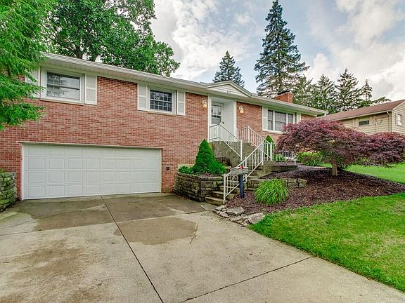 2nd image of 451 Fairoaks Blvd