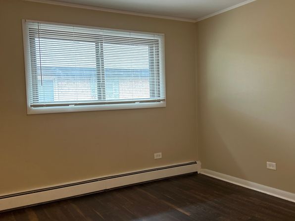 6049-53 W 64th Pl #8, Chicago, IL 60638