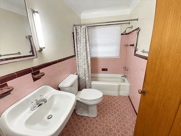 223 W Washington Ave #1-B — Photo 5