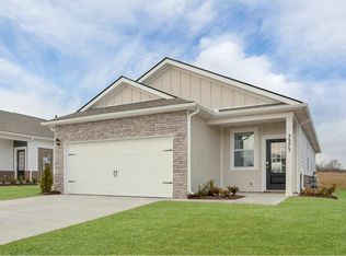 7172 Lang Ave, White House, TN 37188