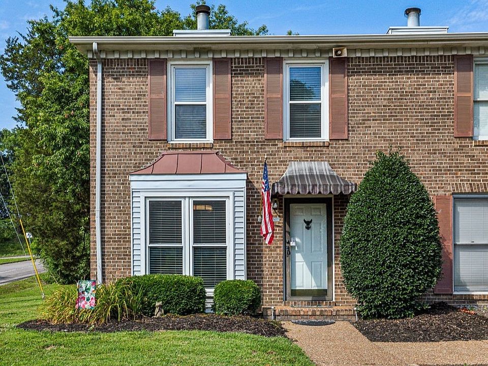 1st image of 501 Williamsburg Dr