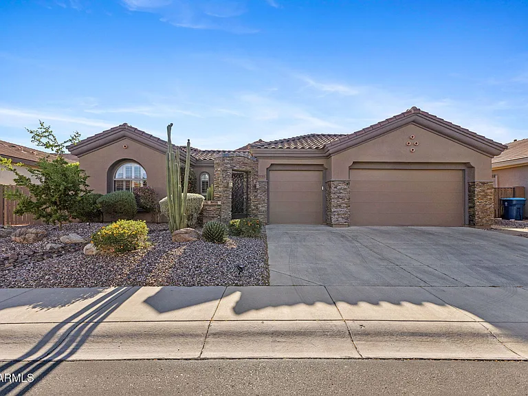 40806 N Lytham Ct — Photo 57