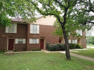 1937 Crooked Ln, Fort Worth, TX 76112