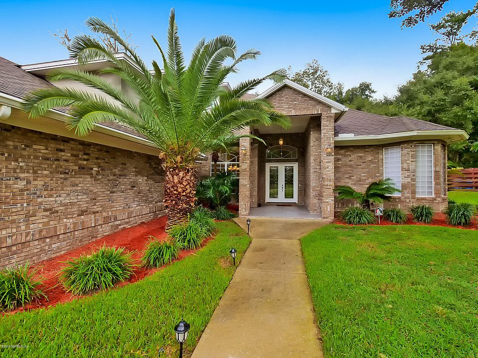 1st image of 3927 Sarah Brooke Ct