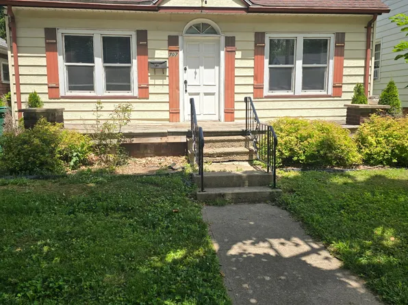 707 E Corrington Ave, Peoria, IL 61603