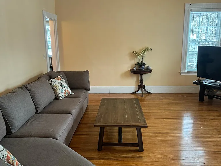 31 Glendale Rd #2 — Photo 8