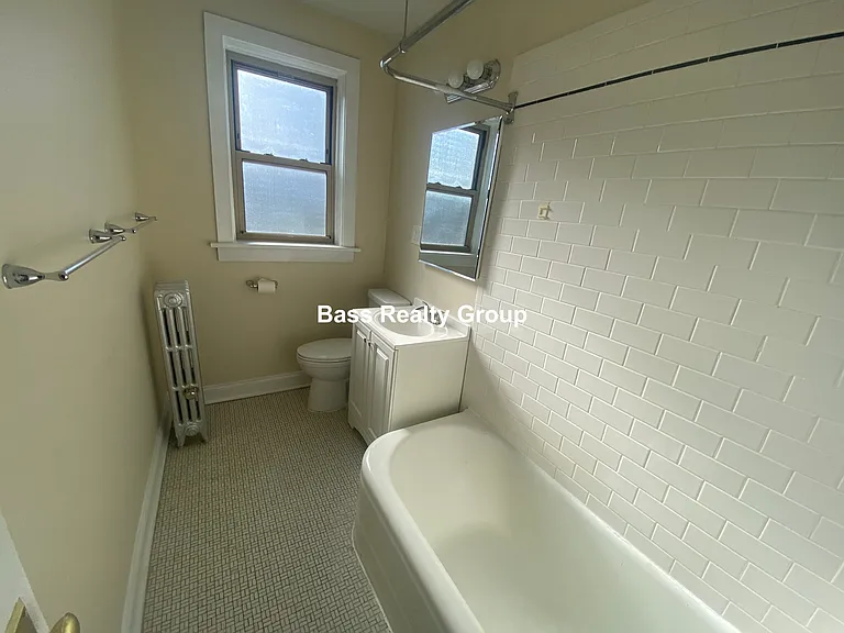 914 Crain St #3N — Photo 19