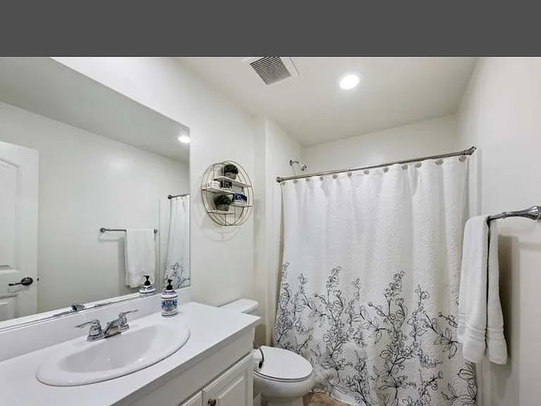 30184 Sutton Ct — Photo 6