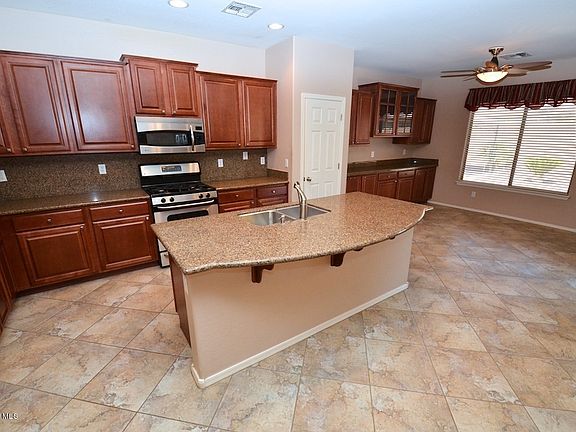5th image of 4057 S White Dr